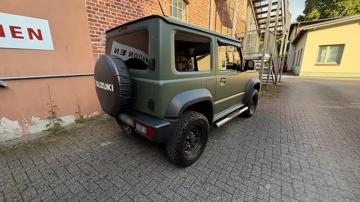 Gebraucht Suzuki Jimny 75 PS (55 kW) 2021 Grün SUV