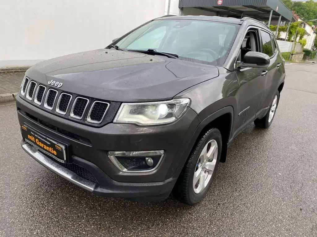 Gebraucht Jeep Compass Limited 170 PS (125 kW) 2018 Grau SUV