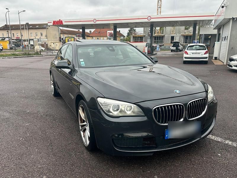 Schwarz Gebraucht 2014 BMW 730 M Sport Limousine | 11.500 € (Fairer Preis) - Bild 1/4