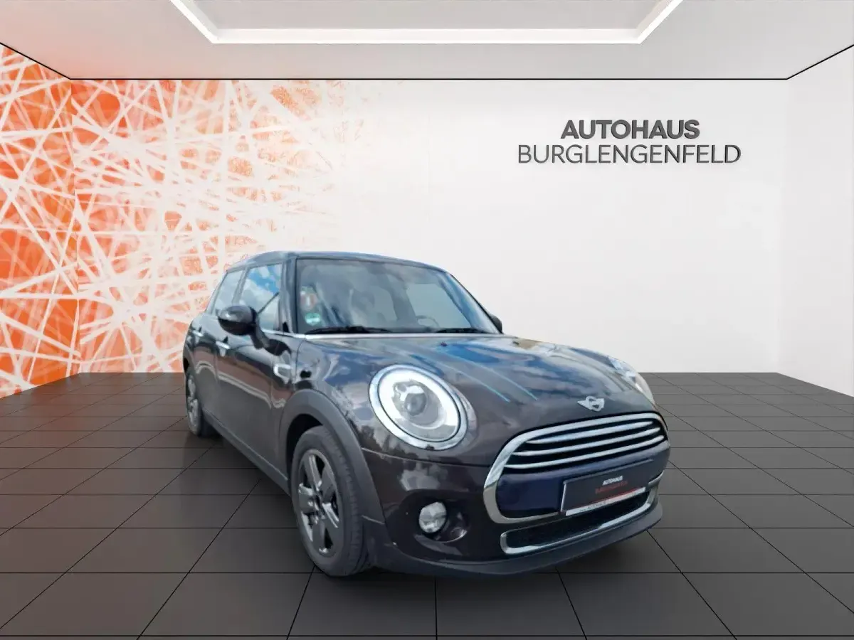 Gebraucht Mini Cooper 136 PS (100 kW) 2015 Braun Kleinwagen