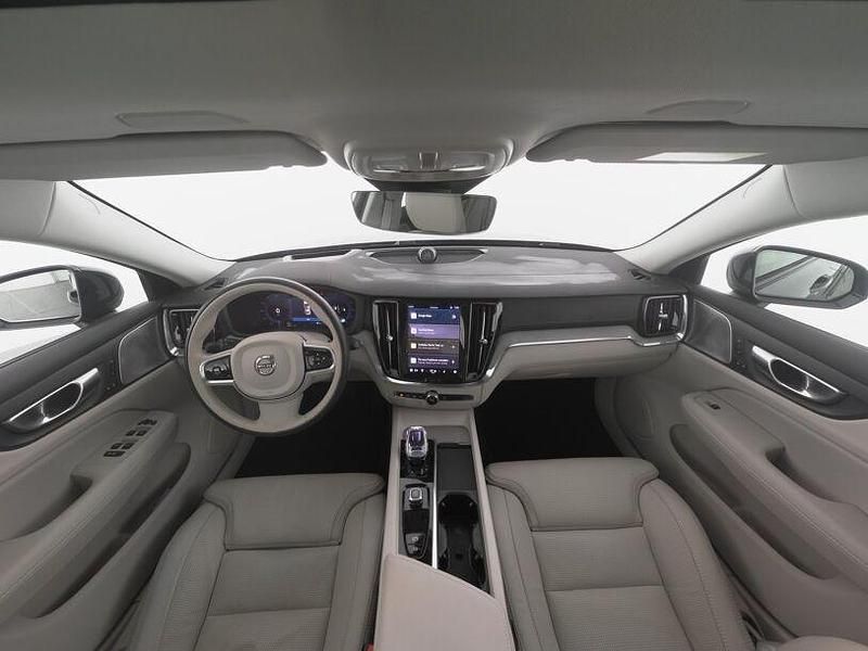 Gebraucht Volvo V60 CC Ultimate 197 PS (144 kW) 2024 Blau Kombi