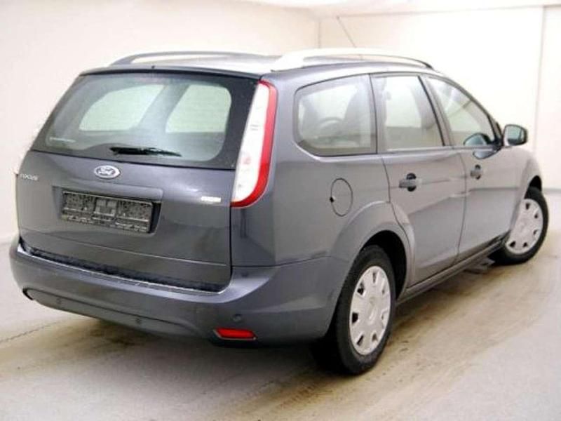 Gebraucht Ford Focus 109 PS (80 kW) 2008 Royalgrau Kombi