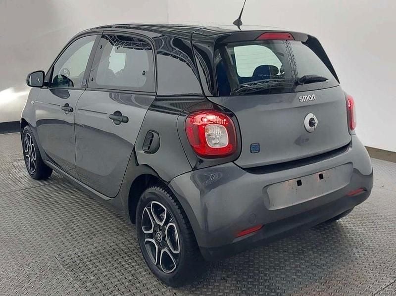 Gebraucht Smart ForFour Electric Drive 60 kW (82 PS) 2021 Grau Kleinwagen