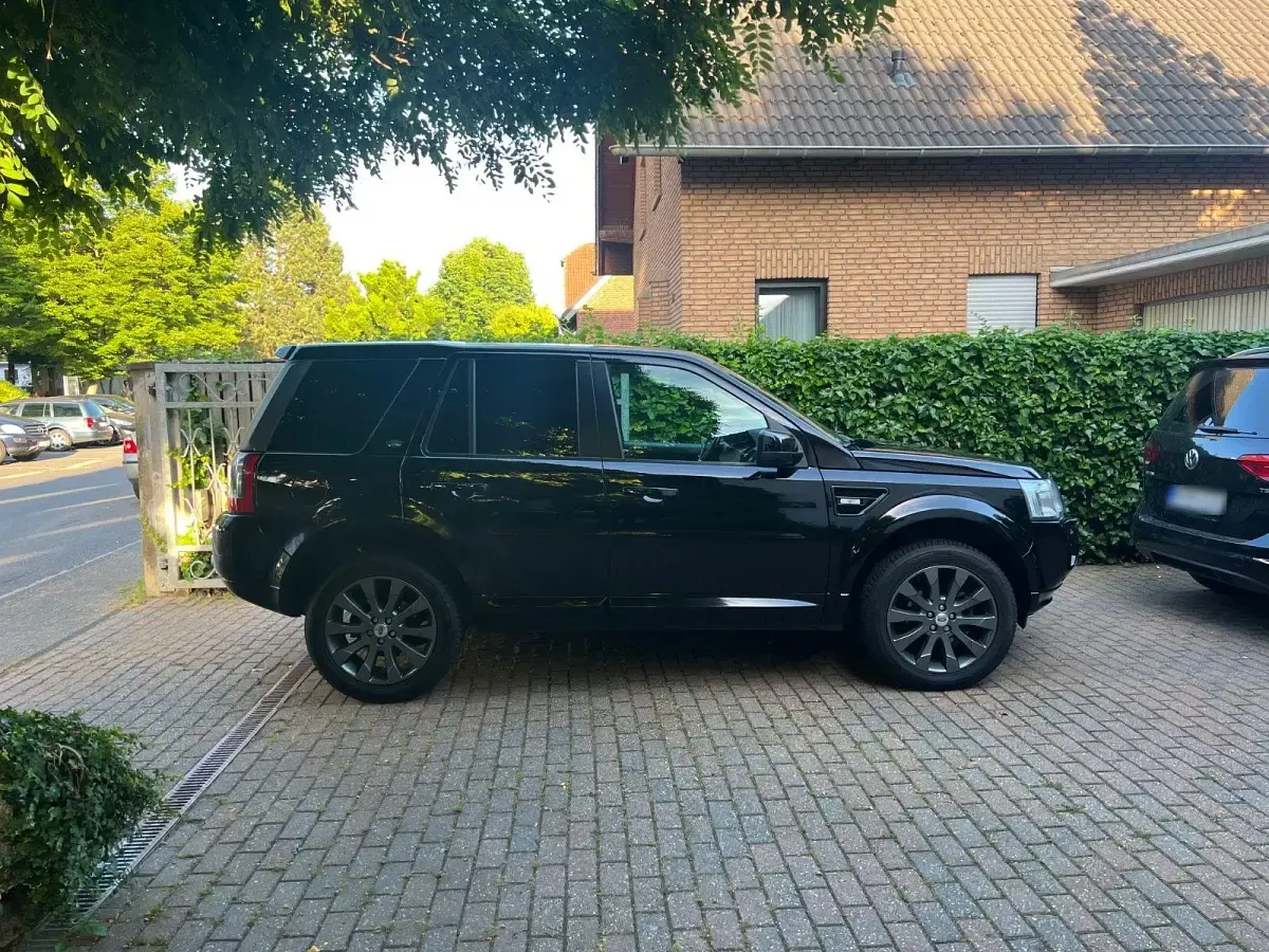 Gebraucht Land Rover Freelander 2 HSE 190 PS (139 kW) 2013 Schwarz SUV