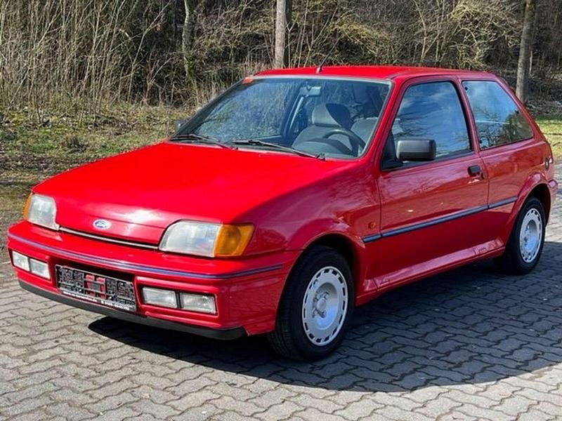Rot Gebraucht 1991 Ford Fiesta Kleinwagen | 8.850 € - Bild 1/4
