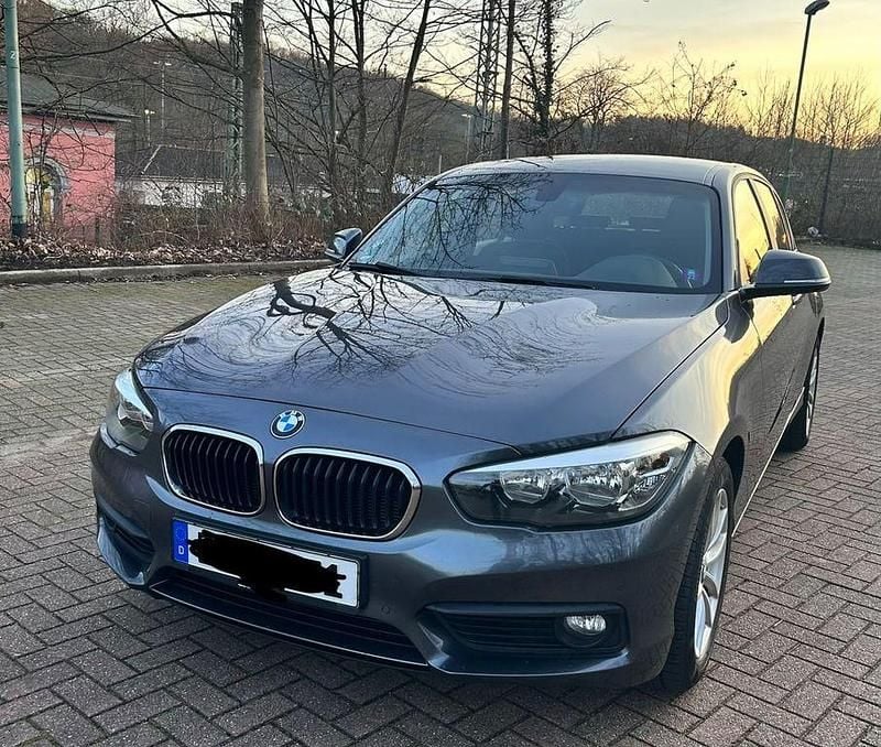 Grau Gebraucht 2017 BMW 116 Advantage Kleinwagen | 8.200 € (Guter Preis) - Bild 1/4