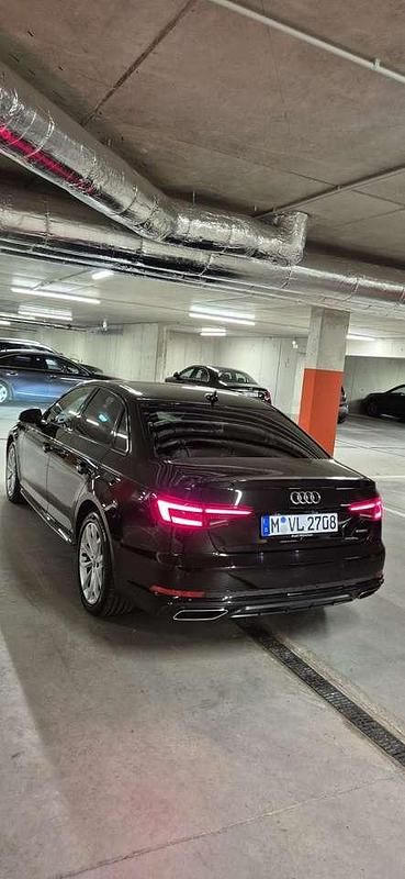 Gebraucht Audi A4 Advanced 190 PS (139 kW) 2019 Limousine