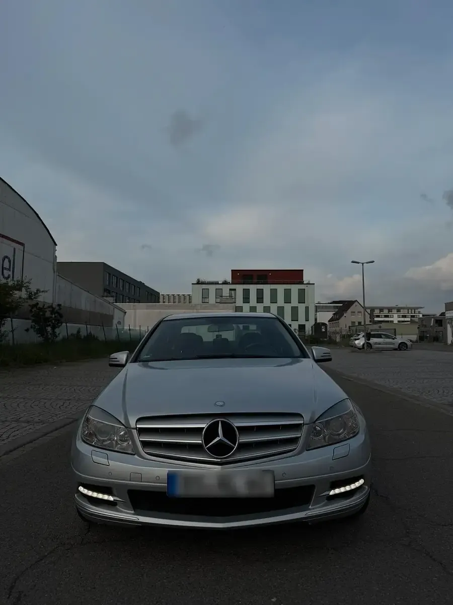 Gebraucht Mercedes 250 204 PS (150 kW) 2010 Silber Limousine