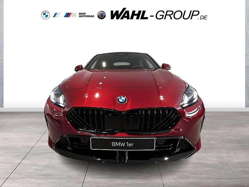 Gebraucht BMW 120 Efficient Dynamics 170 PS (125 kW) 2024 Rot Kleinwagen
