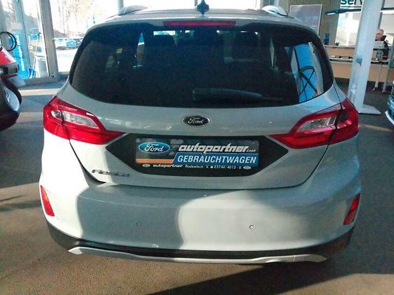 Gebraucht Ford Fiesta Active 95 PS (69 kW) 2021 Silver fox Limousine