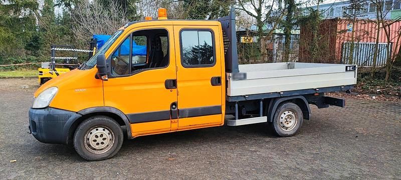 Gebraucht Iveco Daily 180 PS (132 kW) 2010 Orange Van / Kleinbus