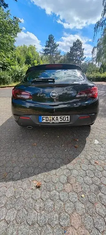 Gebraucht Opel Astra GTC Active 165 PS (121 kW) 2013 Schwarz Coupé