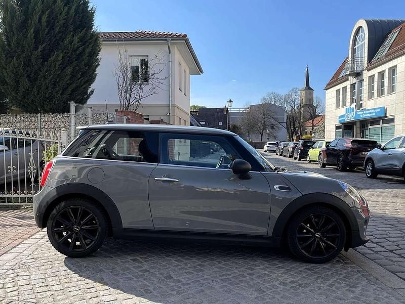 Usado Mini ONE 102 HP (75 kW) 2016 Cinzento Citadino