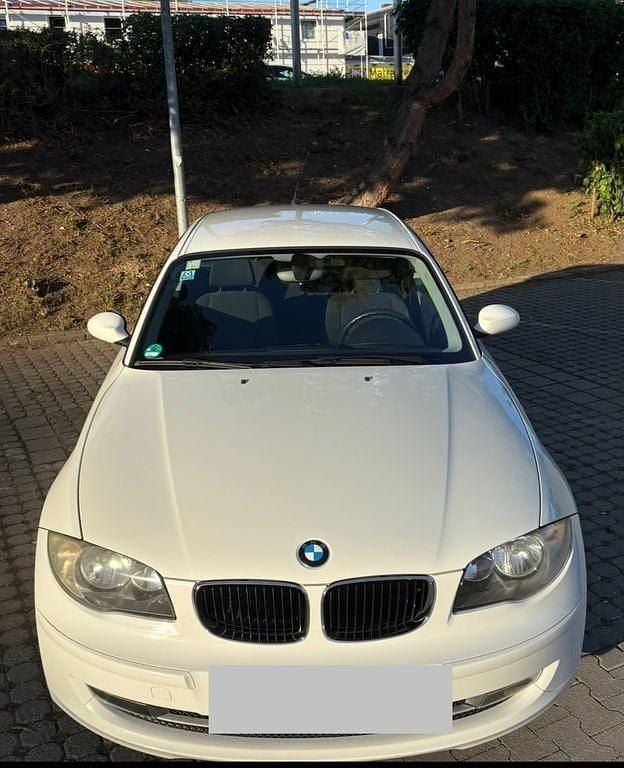 Gebraucht BMW 116 122 PS (89 kW) 2008 Weiß Kleinwagen