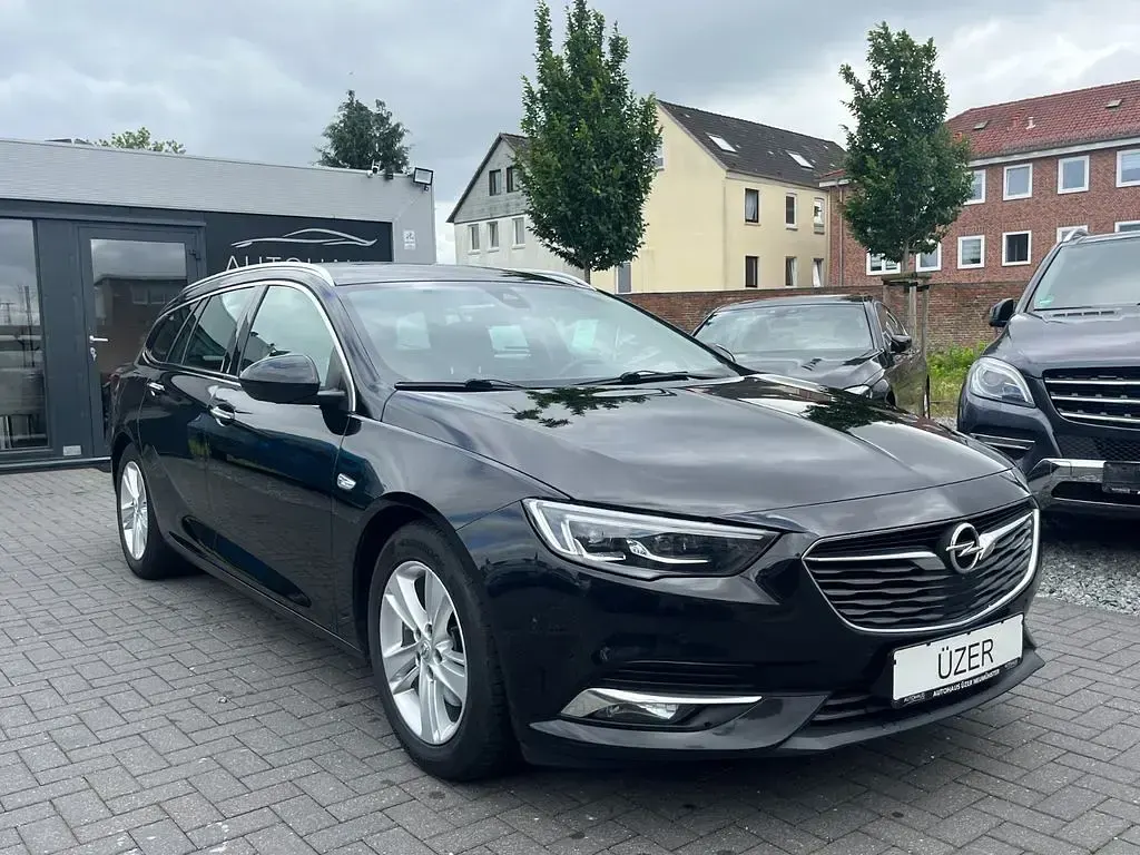 Gebraucht Opel Insignia Business Innovation 165 PS (121 kW) 2018 Schwarz Kombi