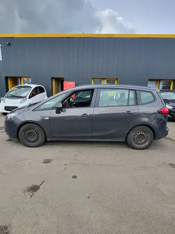 Gebraucht Opel Zafira Tourer Edition 140 PS (102 kW) 2012 Grau Van / Kleinbus