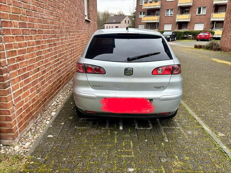 Gebraucht Seat Ibiza 75 PS (55 kW) 2006 Silber Kleinwagen