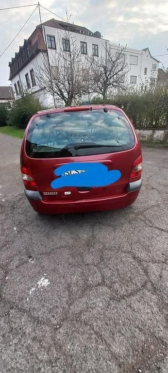 Gebraucht Renault Scénic 139 PS (102 kW) 2000 Rot Van / Kleinbus