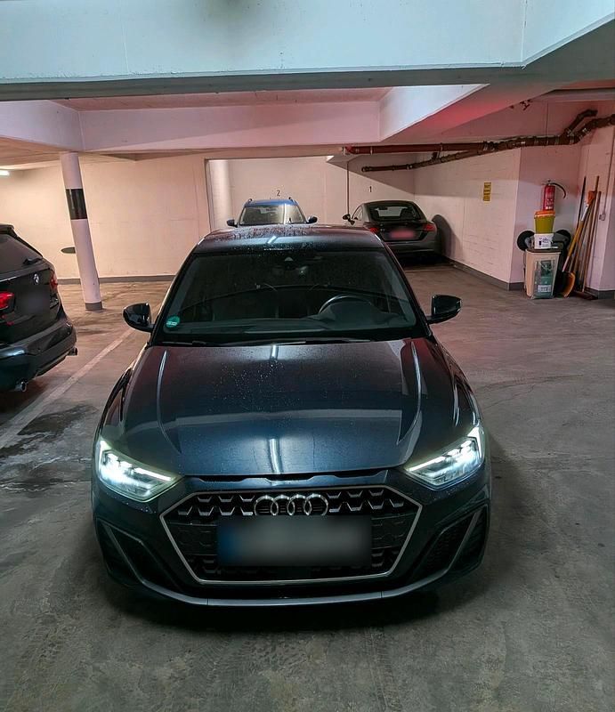 Gebraucht Audi A1 S-Line 116 PS (85 kW) 2020 Blau SUV