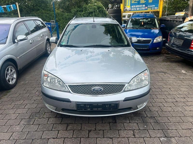 Gebraucht Ford Mondeo Trend 125 PS (91 kW) 2005 Silber Kombi