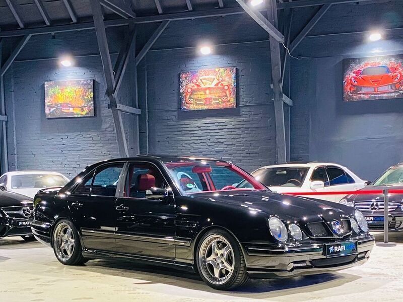 Schwarz Gebraucht 2002 Mercedes E55 AMG AMG Limousine | 36.900 € - Bild 1/4
