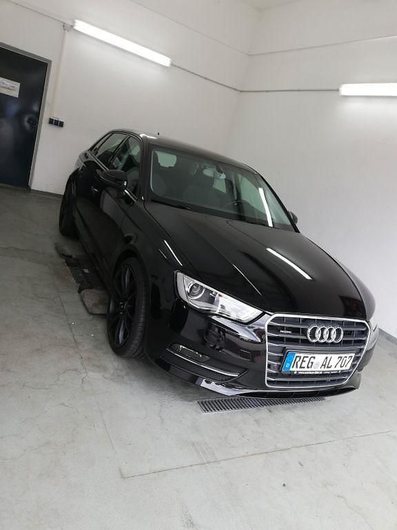 Gebraucht Audi A3 Attraction 150 PS (110 kW) 2015 Schwarz Limousine