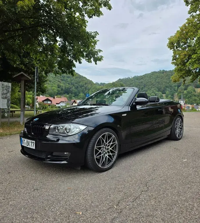 Gebraucht BMW 120 Cabriolet Sport Line 170 PS (125 kW) 2008 Schwarz Cabrio