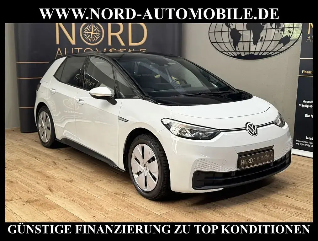 Używany VW ID.3 Pure 110 kW (150 KM) 2022 Biały Hatchback