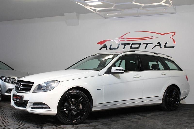 Gebraucht Mercedes C180 156 PS (114 kW) 2012 Weiß Kombi