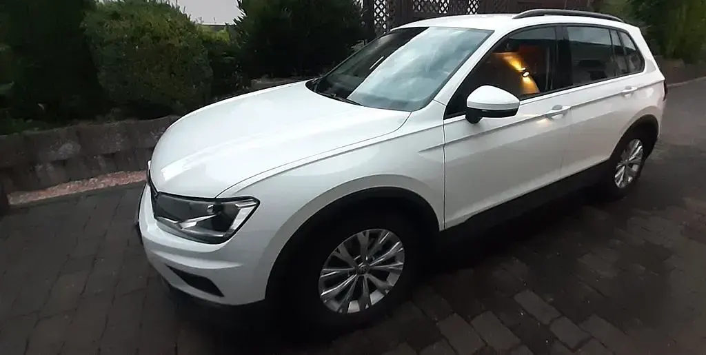 Gebraucht VW Tiguan Trendline 125 PS (91 kW) 2018 Weiß SUV