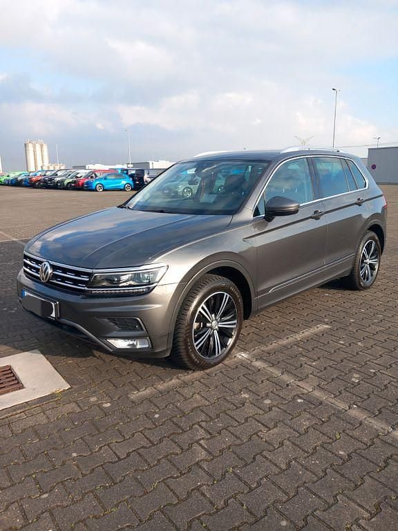 Gebraucht VW Tiguan Highline 220 PS (161 kW) 2017 Grau SUV