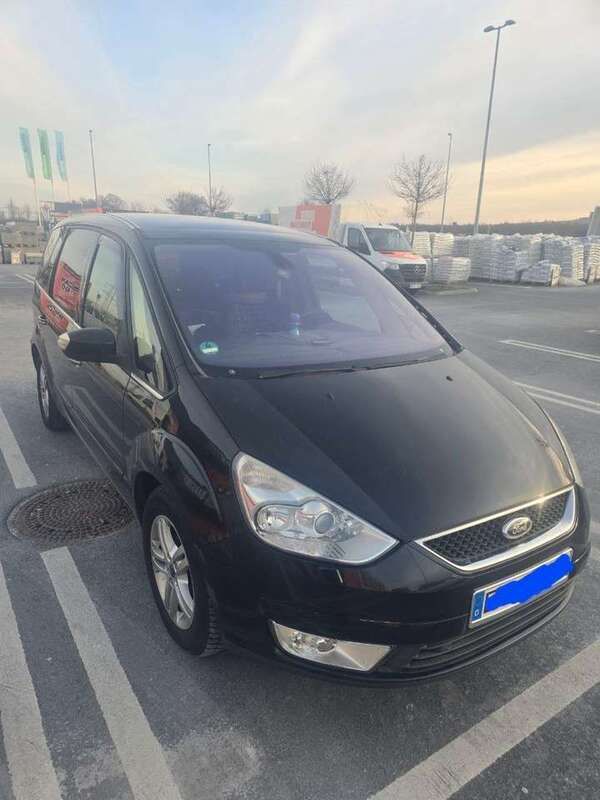 Schwarz Gebraucht 2009 Ford Galaxy Trend Van / Kleinbus | 3.650 € (Fairer Preis) - Bild 1/4