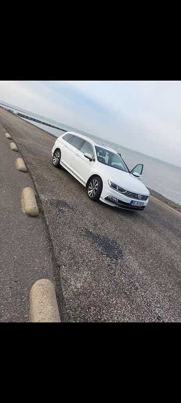 Gebraucht VW Passat Highline 150 PS (110 kW) 2019 Limousine