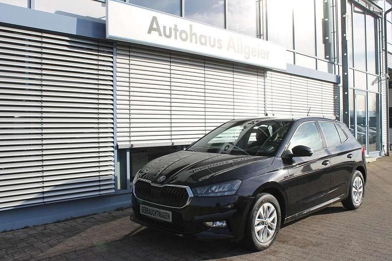 Gebraucht Skoda Fabia Selection 95 PS (69 kW) 2025 Schwarzmagic perleffekt Kleinwagen