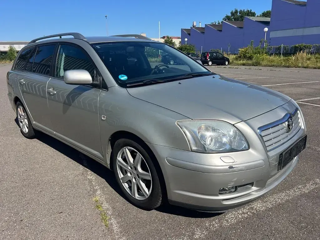 Gebraucht Toyota Avensis Executive 147 PS (108 kW) 2005 Grau Kombi