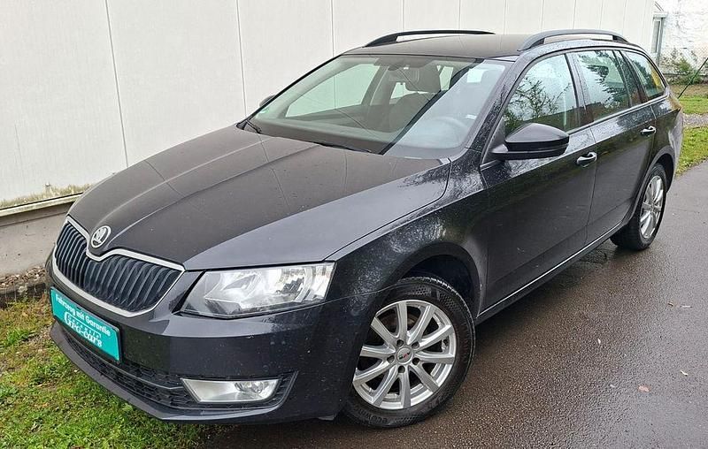 Schwarz Gebraucht 2014 Skoda Octavia Ambition Kombi | 7.399 € (Fairer Preis) - Bild 1/4