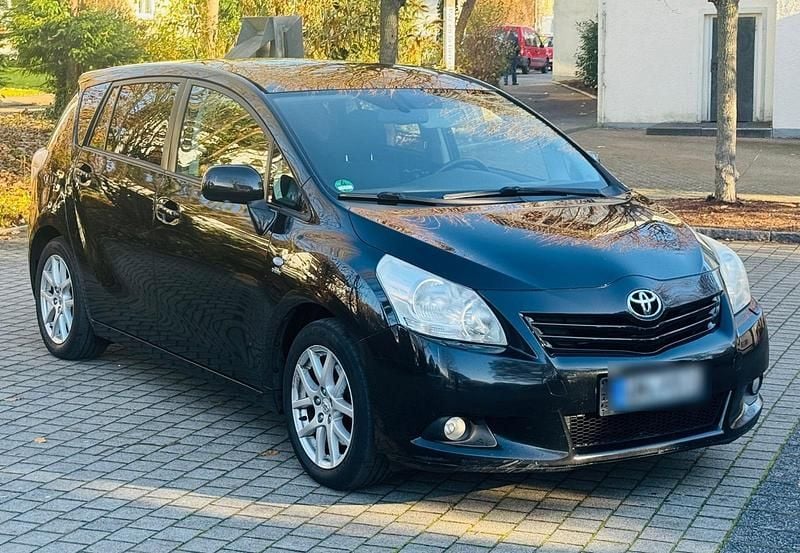 Schwarz Gebraucht 2009 Toyota Verso Van / Kleinbus | 3.499 € (Etwas zu teuer) - Bild 1/4