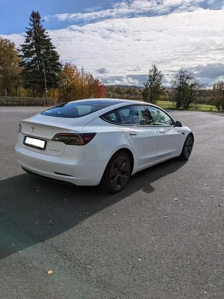 Gebraucht Tesla Model 3 366 kW (498 PS) 2023 Weiß Limousine