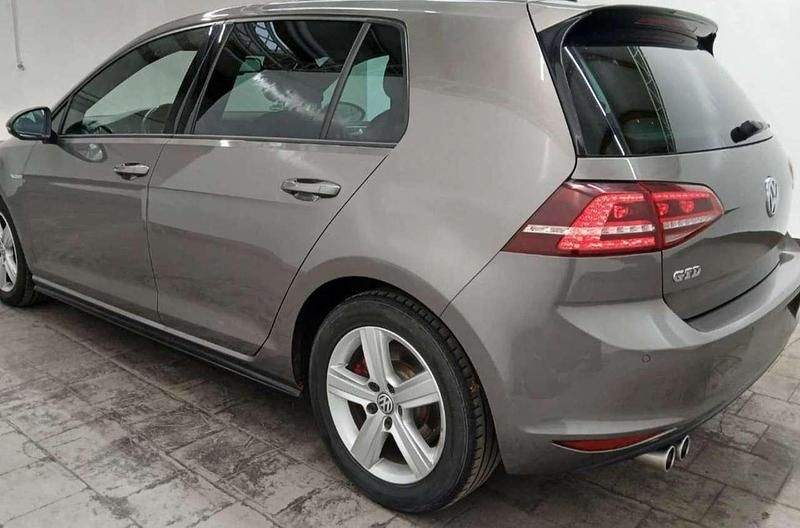 Gebraucht VW Golf VII GTD 184 PS (135 kW) 2014 Limestone grey metallic Limousine
