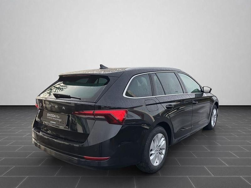 Gebraucht Skoda Octavia 150 PS (110 kW) 2024 Blackmagic perleffekt (metallic) Limousine
