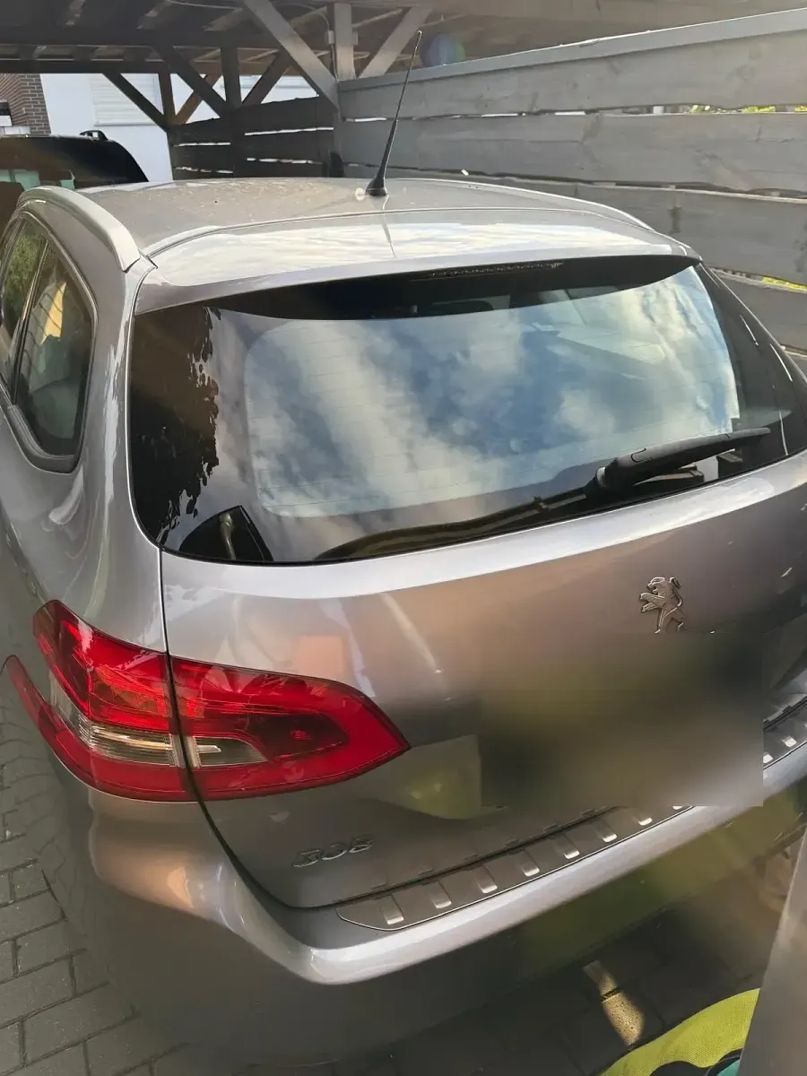 Gebraucht Peugeot 308 120 PS (88 kW) 2017 Silber Kombi