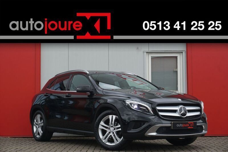 Schwarz Gebraucht 2016 Mercedes GLA200 Prestige SUV | 15.800 € (Fairer Preis) - Bild 1/4