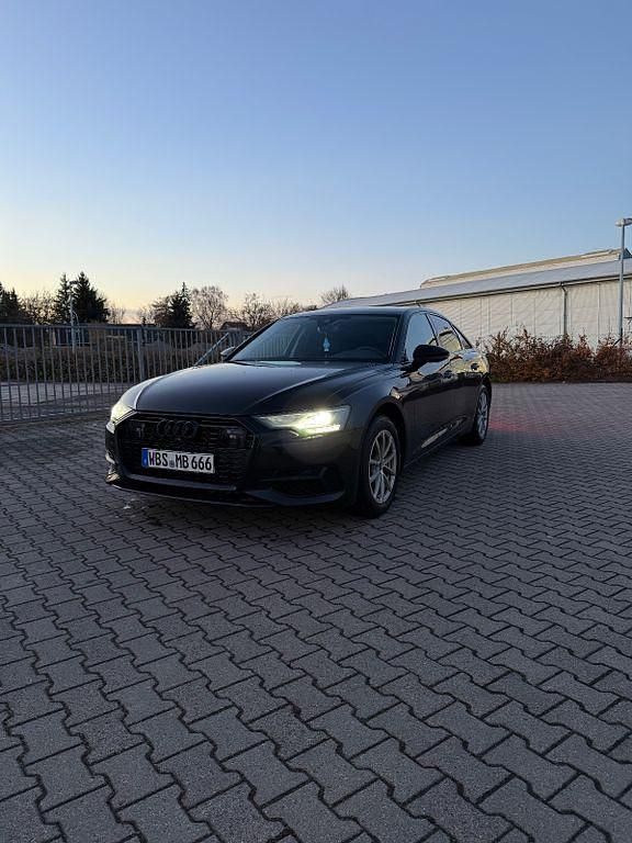 Gebraucht Audi A6 Ambiente 163 PS (119 kW) 2021 Schwarz Limousine