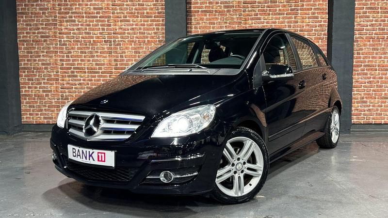 Gebraucht Mercedes B200 193 PS (141 kW) 2009 Schwarz Van / Kleinbus