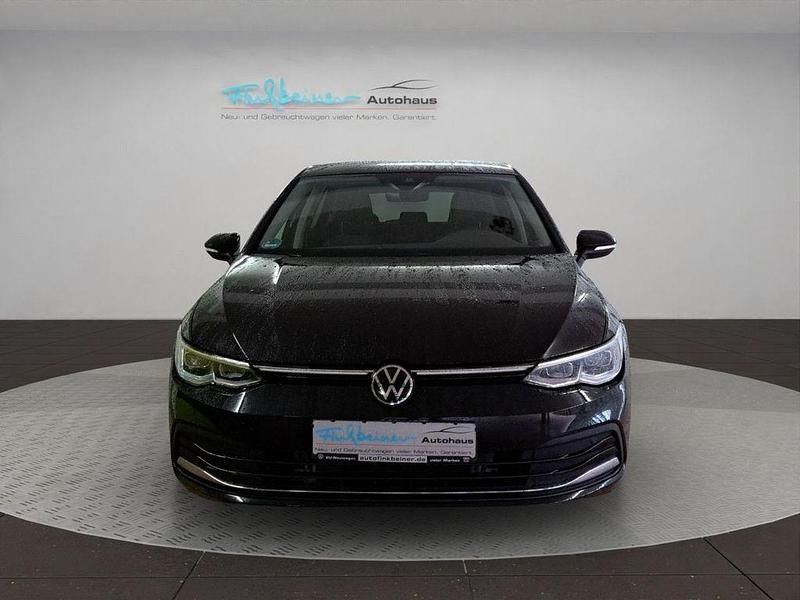 Gebraucht VW Golf VIII Style 150 PS (110 kW) 2023 Deep black perleffekt (schwarz), perleffekt Limousine
