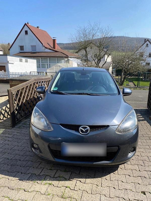 Gebraucht Mazda 2 84 PS (61 kW) 2009 Grau Kleinwagen