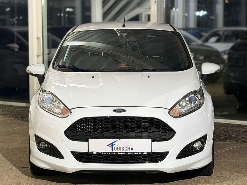 Gebraucht Ford Fiesta ST-Line 140 PS (102 kW) 2017 Weiß