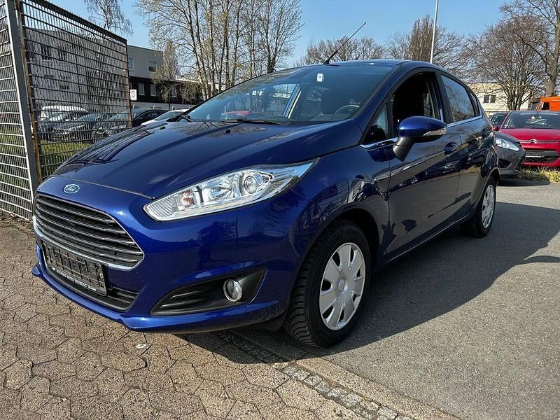 Gebraucht Ford Fiesta Titanium 101 PS (74 kW) 2017 Blau Limousine