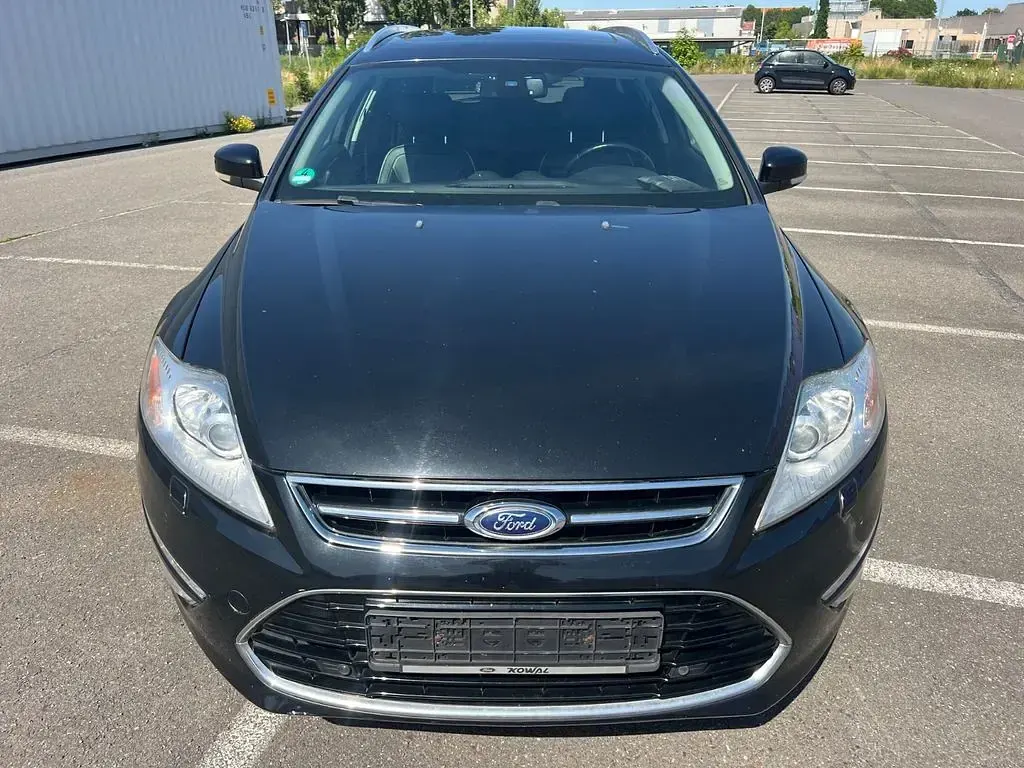 Gebraucht Ford Mondeo Titanium X 163 PS (119 kW) 2012 Schwarz Limousine