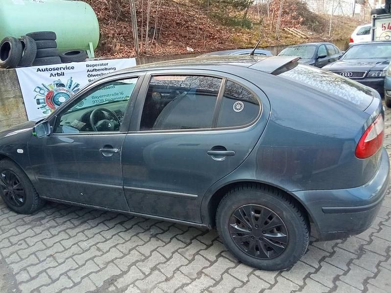 Gebraucht Seat Leon 75 PS (55 kW) 2000 Schwarz Kleinwagen